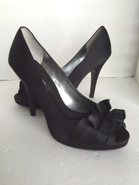 renske fabric peep toe heels