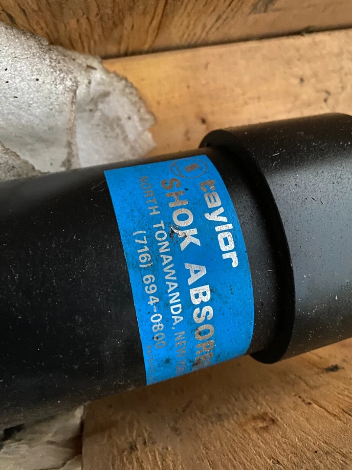 Amortiguador Taylor Shok industrial de alta resistencia 47" largo 67DP-13189-01 J016951 Foto 3 de 4