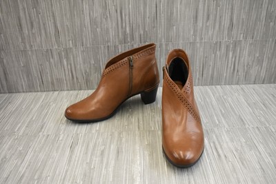 rockport cobb hill rashel v cut bootie