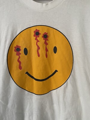 Vintage Headshot Smiley Face T-shirt Sz Large (fits smaller Vintage Headshot Smiley Face T-shirt Sz Large (fits smaller