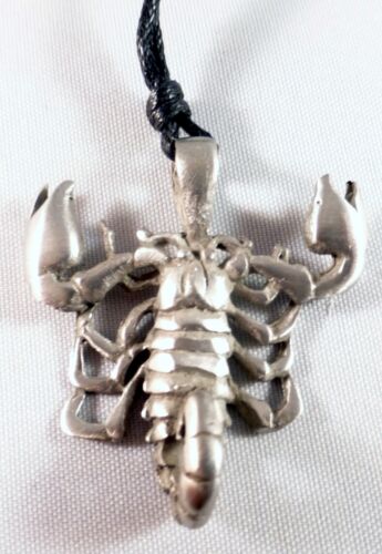 Scorpion Pewter Pendant p449 - Picture 1 of 1
