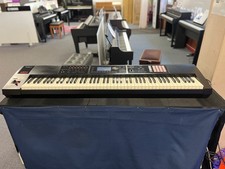 Roland FA-08 88 Key Workstation - Includes Over 2000 Sounds - Inc Warranty