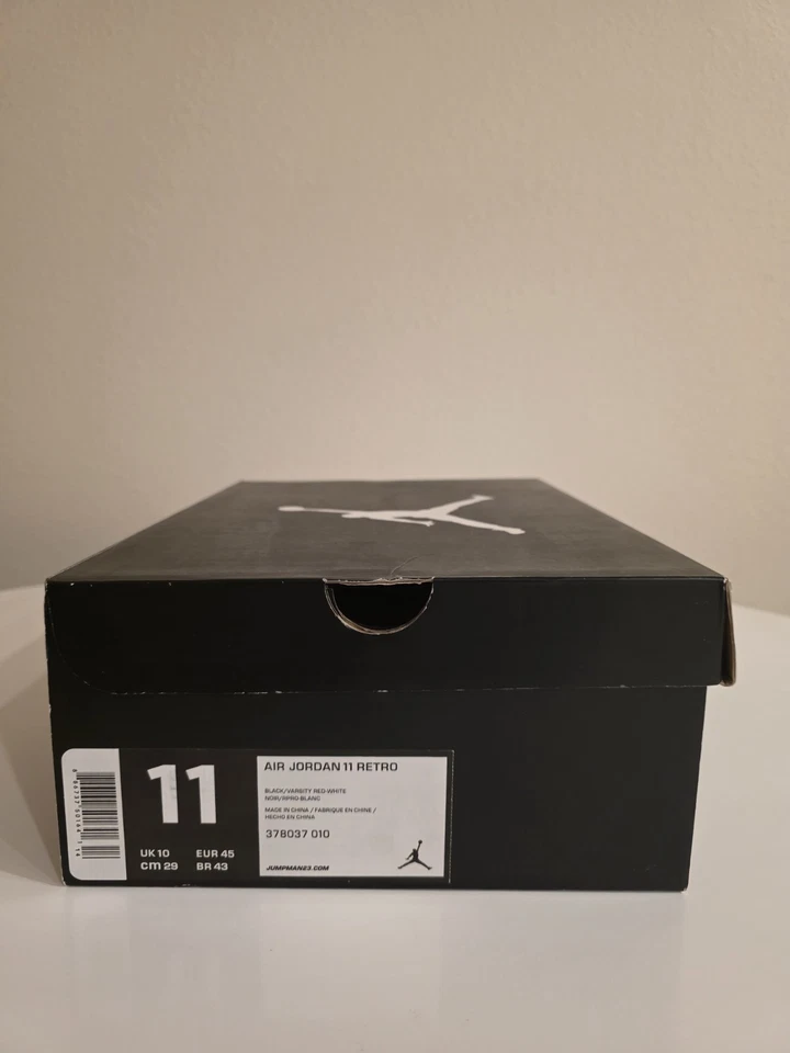 Air Jordan 11 Bred [Negro/Rojo] Retro (2012) Talla 11 [378037 010] Foto 3 de 4