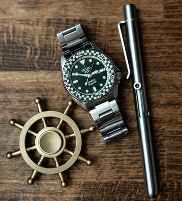 Seiko 5 X Rowing Blazers X Wind Vintage Rally - Green 38mm - SRPM21 - 2 Straps