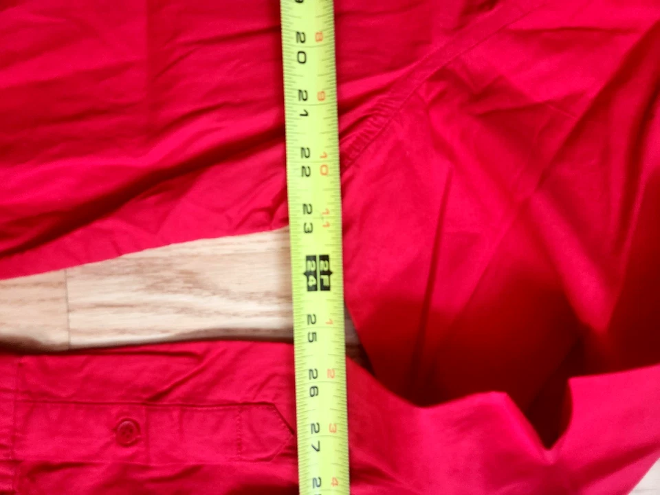 Camisa de Vestir Disney Navidad Bordada Roja Manga Larga Mickey Pluto Talla XL Foto 4 de 4