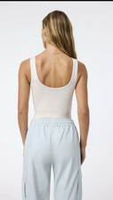 Vuori Halo DreamKnit Bodysuit Tan Beige Almond Thong Tank Top Small VW1224 EUC