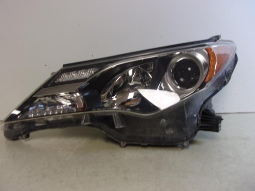 Pair Of Halogen Headlight Assemblies For 2013-2015 Toyota RAV4 – Clear Lens, Chrome Housing
