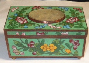 OLD CHINESE FLORAL CLOISONNE GEEN ENAMEL WHITE JADE HUMIDOR TRUNK BOX