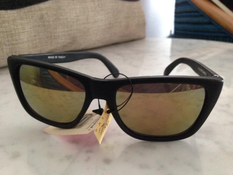 Gafas de sol Opti-shield negras años 80 Cateye lentes amarillas y rosas espejadas nuevas con etiquetas Foto 2 de 4