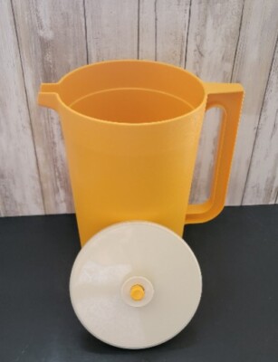 Vintage 70s Tupperware Golden Yellow Pitcher Push Button Seal Lid
