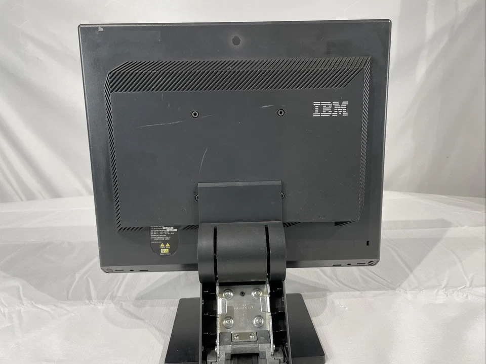 IBM 17" Colour Screen Black, CFD, Customer Display, VESA, LED (P/N 9417-AC1) - Image 4 of 4