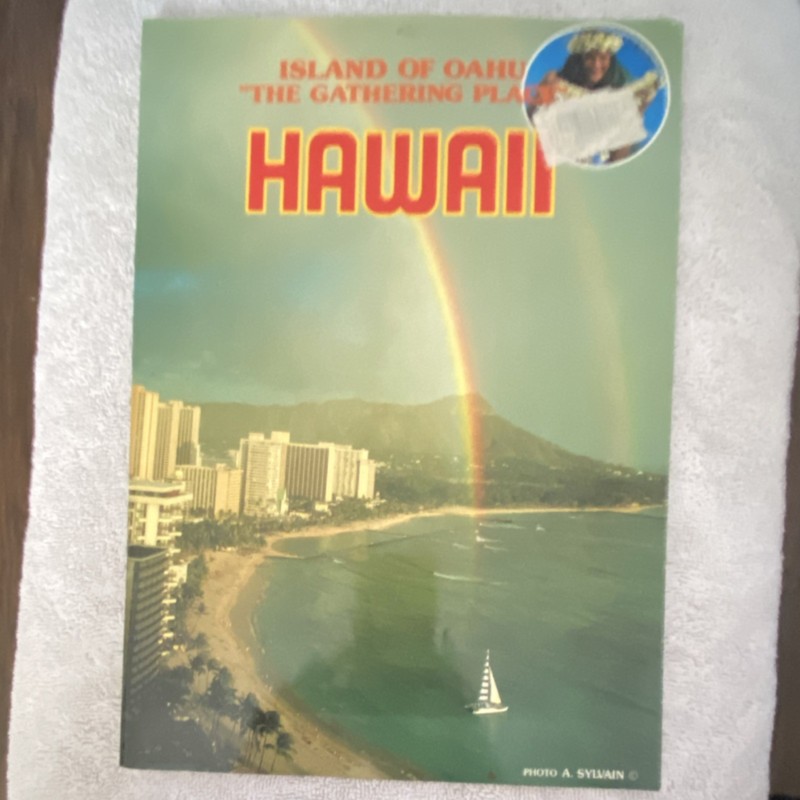 Island of Oahu "The Gathering Place" Hawaii Souvenir Photo Booklet - vintage