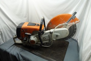 STIHL TS800 GAS POWER CONCRETE SAW W/14" DIAMOND BLADE - RUNS *PLEASE READ AD*