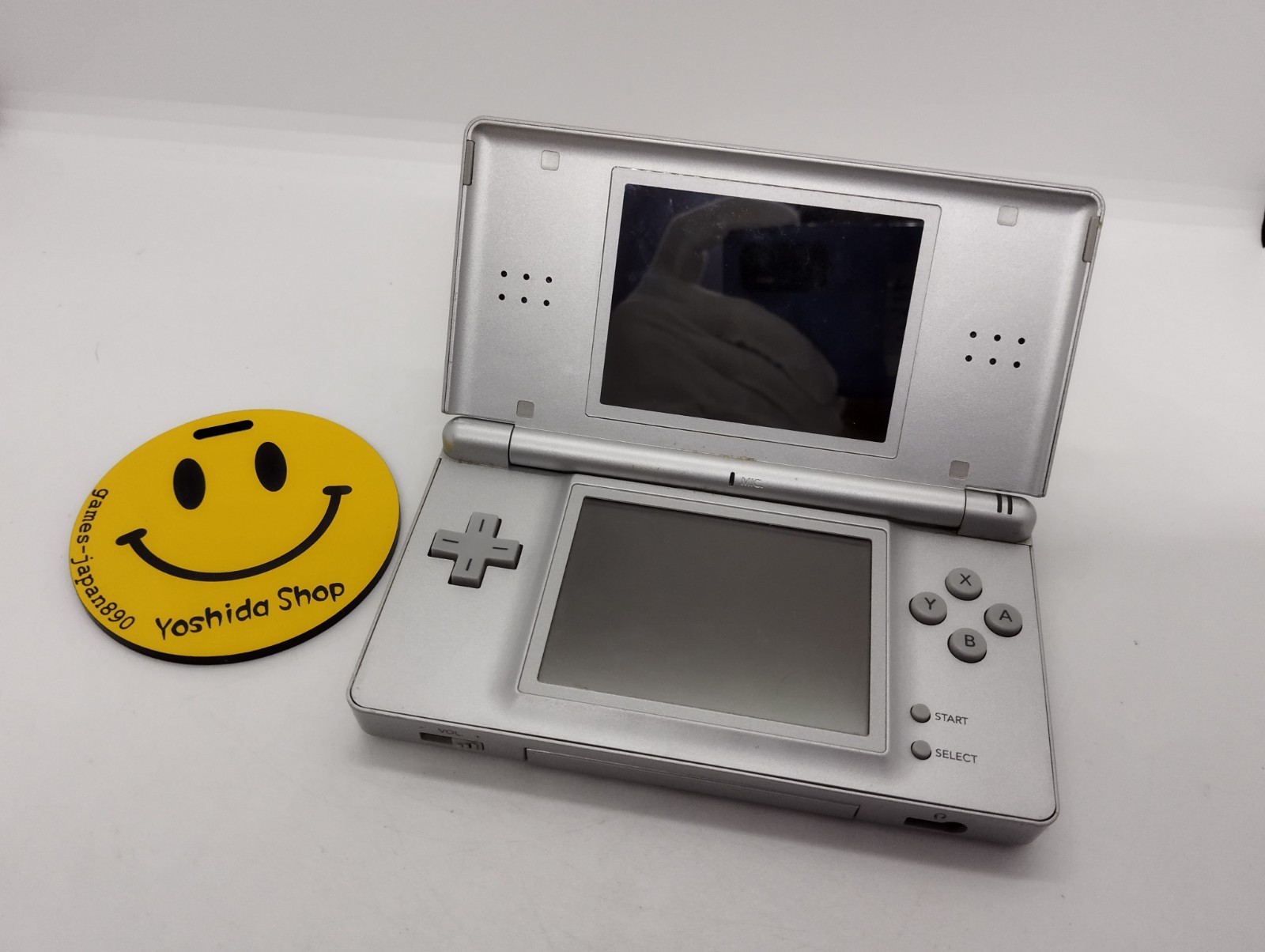 Nintendo DS Lite Silver Handheld Game Console USG-001 w/Boxed
