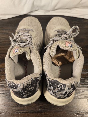 Scarpe da corsa Under Armour Charged Pursuit 3 3025384-200 beige da uomo taglia 11 - Foto 14 di 15