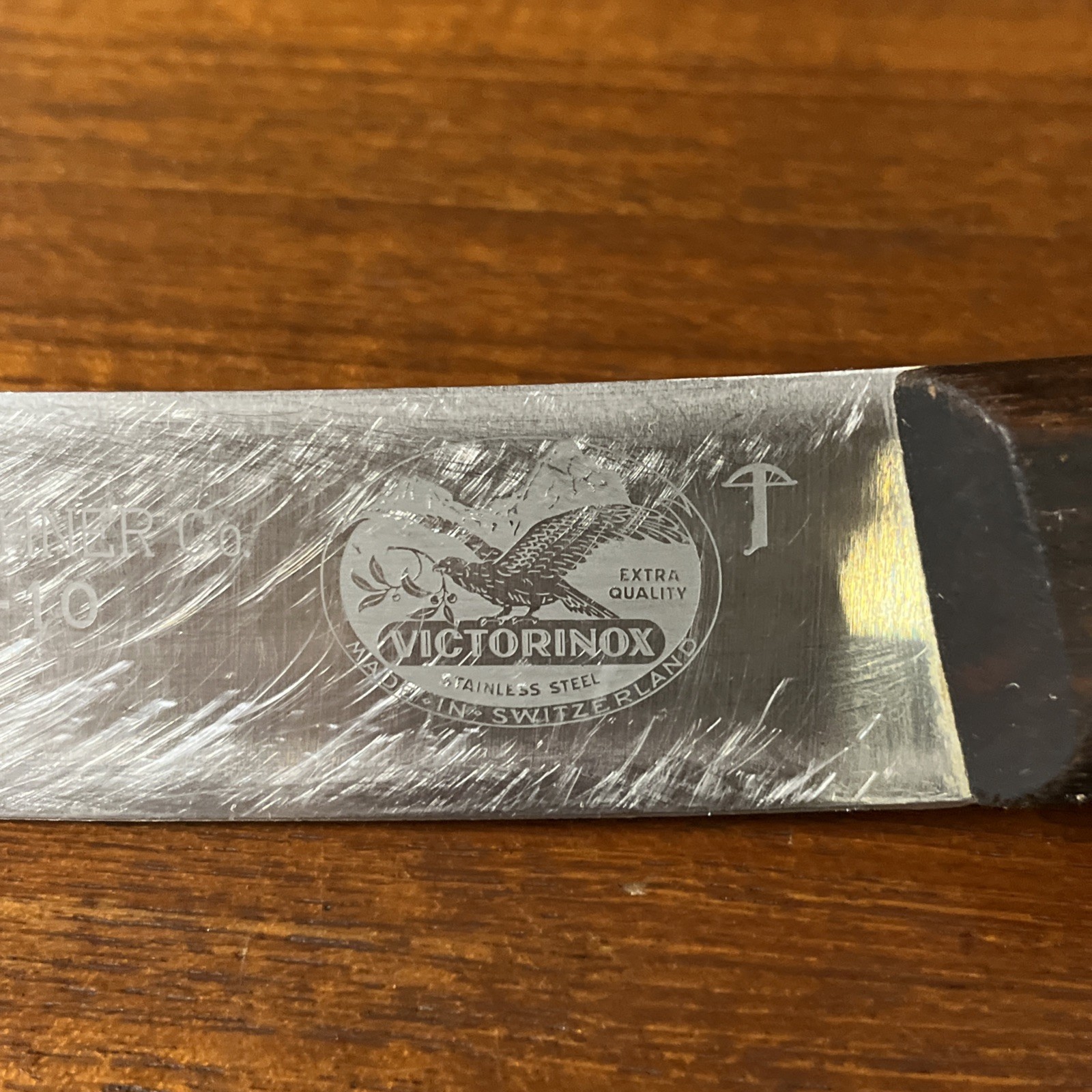 R. H. Forschner Co Victorinox 403-10 Curved Butcher Knife Switzerland Rosewood