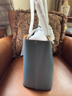 NEW AUTHENTIC COACH DARK DENIM PEBBLE LEATHER LARGE MARKET TOTE