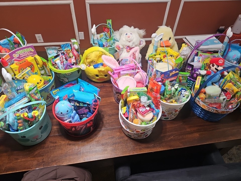 Easter Basket Filled W/ Candy Toys & Chocolates 45pcs Kids Easter Fast Delivery eBay