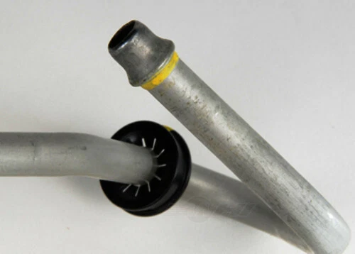 Manguera enfriador de aceite transmisión automática ACDelco GM equipo original 15213201 Foto 3 de 3