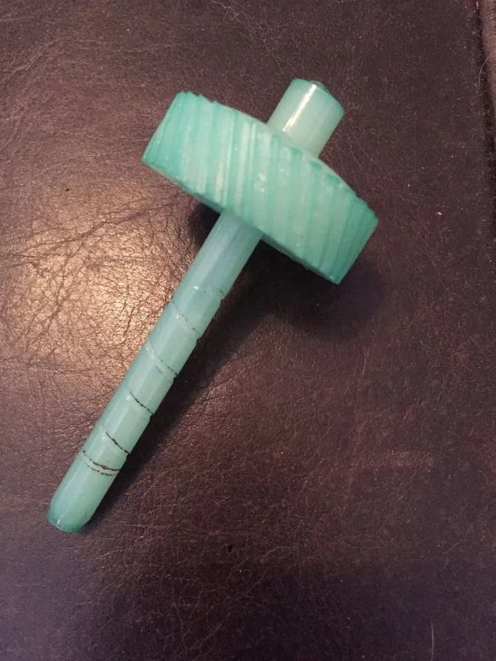 ATP PROFESSIONAL AUTO PARTS SPEEDOMETER DRIVE GEAR PART NUMBER: #YA-30 - Image 3 of 4