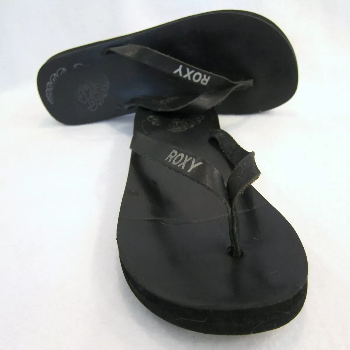 Roxy Black Flip Flops Sz 10 Womens Flat Thongs Sandals Leather Strappy Upper