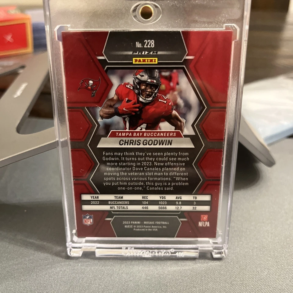 2023 Panini Mosaic Mosaic Genesis #228 Chris Godwin - Image 3 of 4