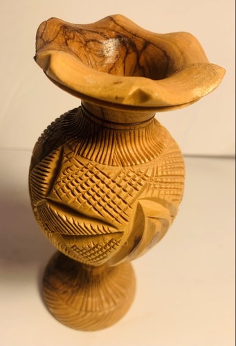 Vintage Hand Carved Olive Wood 6.25" Bud Vase Star Pattern - Picture 5 of 12