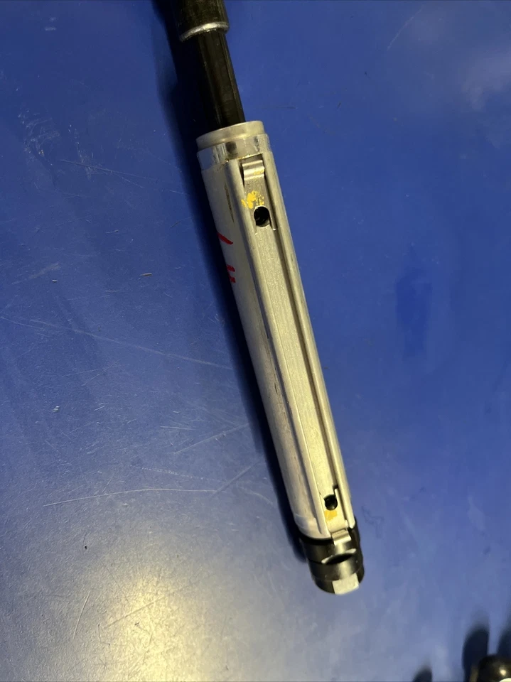 PISTÓN SUPERIOR CONVERTIBLE CHEVY SSR CEL2 9018628 Foto 3 de 3