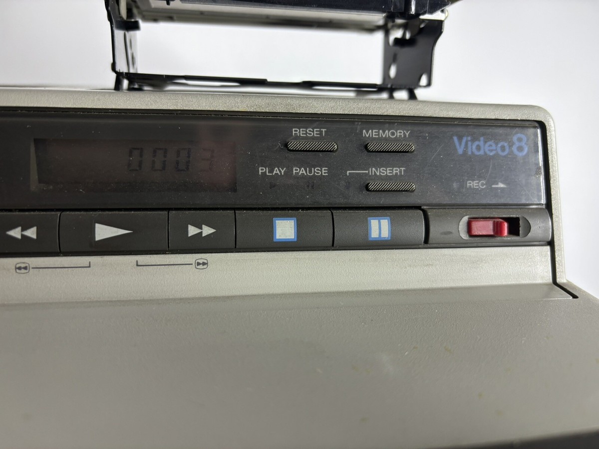 Sony Evm-8010r Video 8 Combo TV VCR Commercial Use Only Sony Evm-8010r Video 8 Combo TV VCR Commercial Use Only