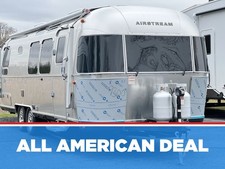 2026 Airstream Classic 28RBT