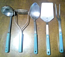 VINTAGE 5 Piece MCM LUXOR  STAINLESS STEEL KITCHEN UTENSILS BLUE HANDLES USA