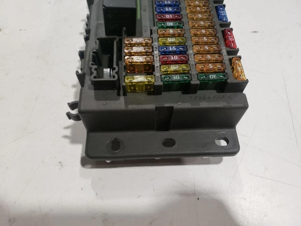 Коробка реле предохранителя - 2005 Mini Cooper S R52 кабриолет - 04-08 OEM 6906600 - Изображение 3 из 4