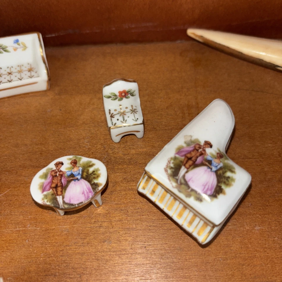 Casa de muñecas miniatura muebles de porcelana Limoges Francia Foto 3 de 4