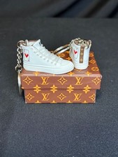 3D Sneaker Keychain w/ Mini Cardboard Shoe Box