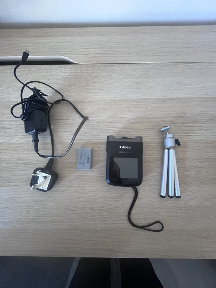 Canon LEGRIA mini X Camcorder (PAL) 12.8MP CMOS Sensor, Full HD Video, AVCHD - Image 3 of 4