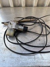 BMW 7er E65 730d  Hydraulikpumpe Hydroaggregat Heckklappe  7015009   (03)