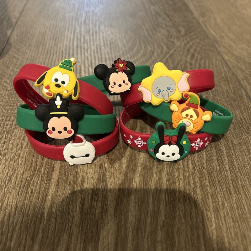 Disney Store Tsum Tsum Wristband Bracelet Holiday Christmas 2016 | 7 Characters