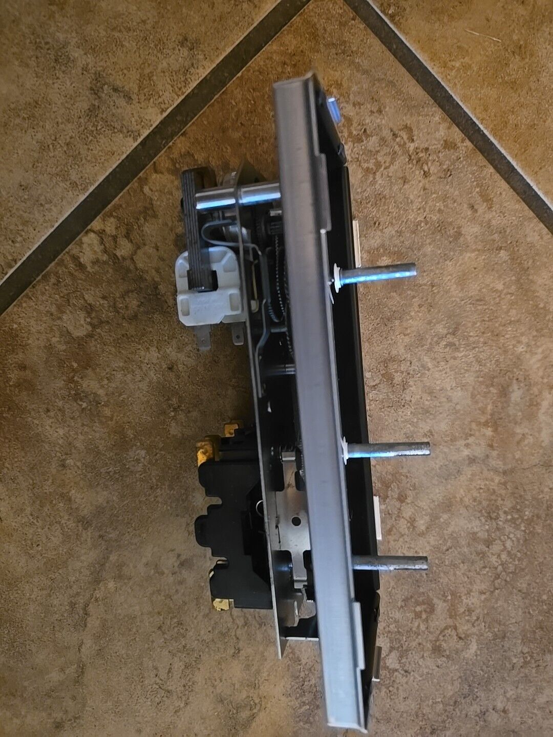 Picture 3 of 5