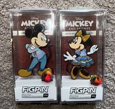 New Set Of 2 Disney Parks WDW 50th Anniversary FiGPiN Mickey & Minnie Pin LR