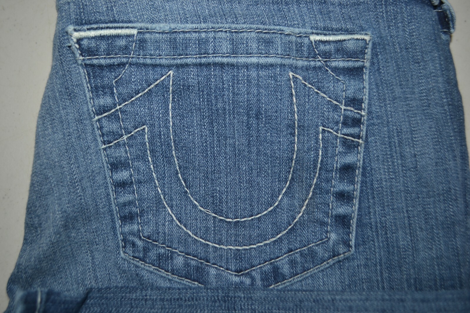 True Religion Women's Bootcut No Pocket Flaps Blue Denim Jeans Sz 31x33 thumbnail 2