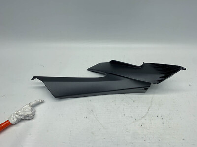 Aprilia Shiver 900 Rechts Sitze Verkleidung Abdeckung Right Seat Fairing (1) 18'