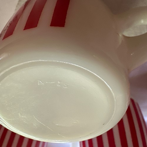 5 Vintage Hazel Atlas Red Milk Glass Candy Striped Coffee Mugs Cups Coffee - Picture 16 of 18