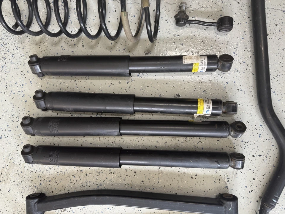 Jeep Wrangler JL/JLU OEM MOPAR RUBICON Kit de elevación de suspensión de nivel - Completo Foto 4 de 4