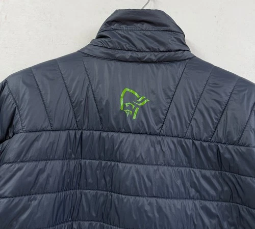 Norrøna Falketind PrimaLoft 60 Cool Black Jacket Outdoor image 12
