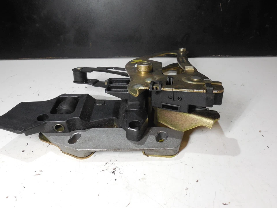 Left Trunk Frame Lock Bracket 2307900371 02-06 Mercedes Benz R230 SL500 SL600 - Image 3 of 4
