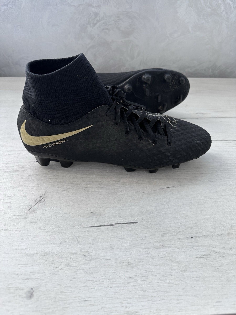 nike hypervenom phantom 3 black and gold