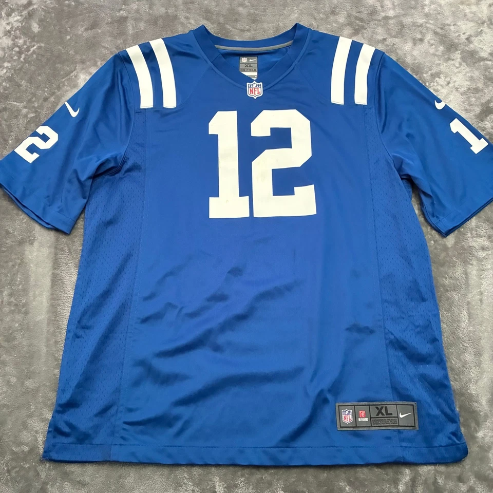 Camiseta masculina azul GG Nike Indianapolis Colts Andrew Luck 12 em campo NFL futebol - Imagem 2 de 4