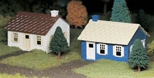 BACHMANN #45608 "O" SCALE PLASTICVILLE CAPE COD HOUSES 2 PK NEW IN ORIGINAL BOX