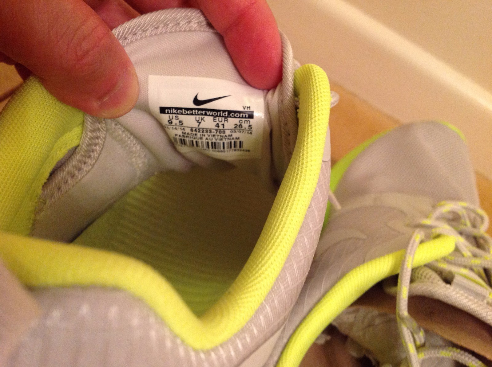 Nike Girls Roshe Run Gris Lime Taille 7 Femme One Girls Nike Running Free Gym Trainer 90 cced76 Nike Girls Roshe Run Gris Lime Taille 7 Femme One Girls Nike Running Free Gym Trainer 90 cced76