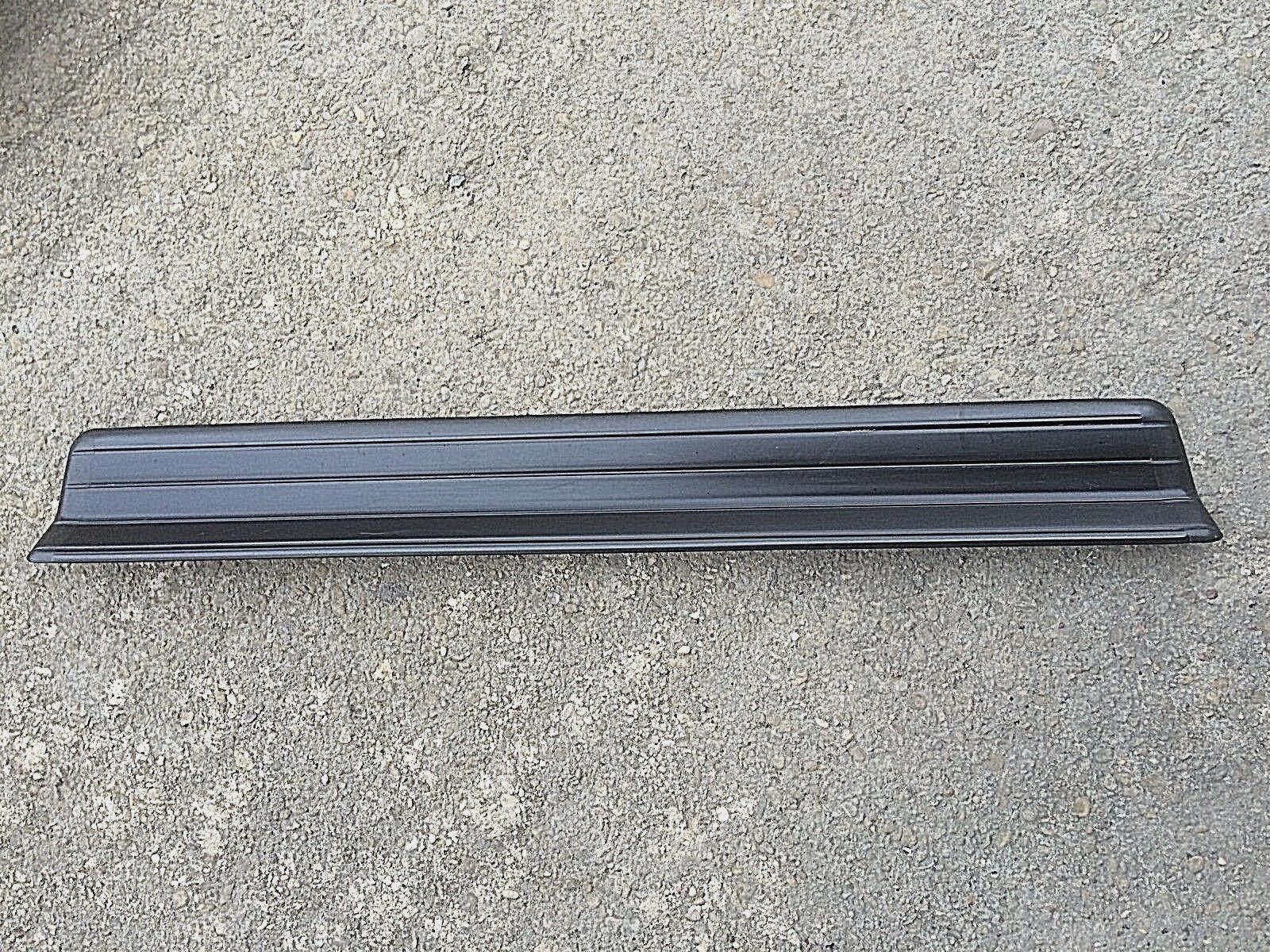 E46 BMW 3 Series Door Sill Plate Left Right Front 51.47-8 196 129  
